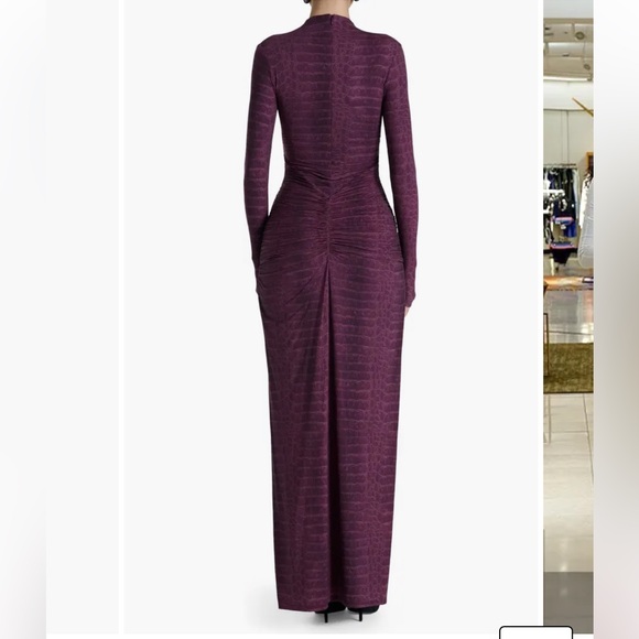 Snakeskin Print Long Sleeve Ruched Dress - Picture 4 of 10